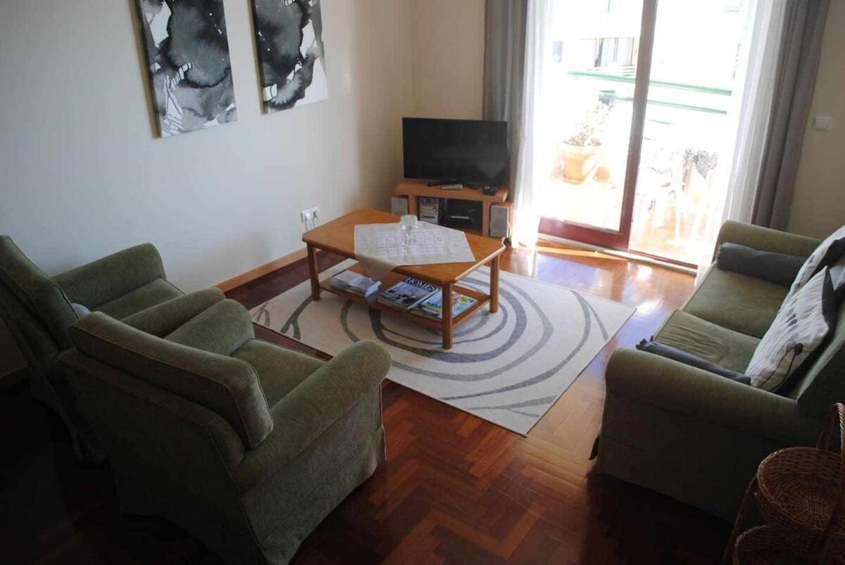 Pia'S Place - Apt With Sea View Caniço Εξωτερικό φωτογραφία