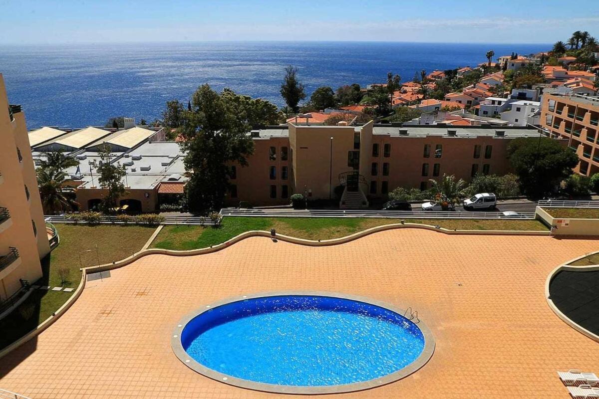 Pia'S Place - Apt With Sea View Caniço Εξωτερικό φωτογραφία